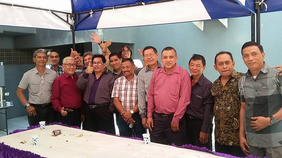 PKB-Bahtera Hayat Surabaya bersama KMJ Pdt. Marianus Tupessy, S.Th. PKB-Bahtera Hayat Surabaya bersama KMJ Pdt. Marianus Tupessy, S.Th.