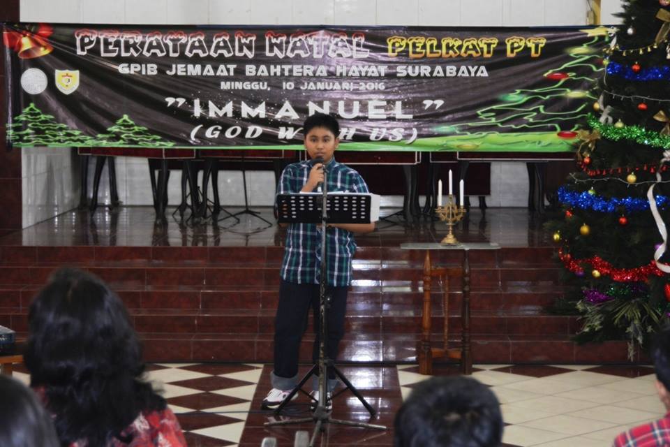Pembacaan Puisi Natal (Adik Dipta) Pembacaan Puisi Natal (Adik Dipta)