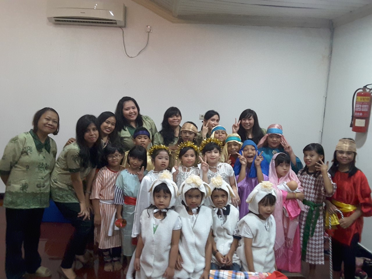 Suasana menjelang penampilan drama natal Pelkat PA Suasana menjelang penampilan drama natal Pelkat PA