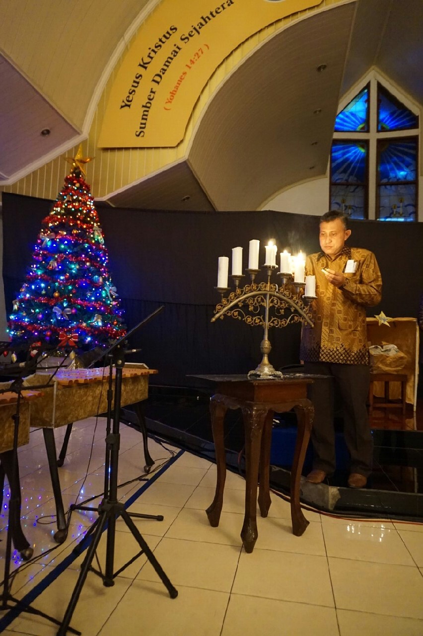 Penyalaan Lilin Natal Penyalaan Lilin Natal