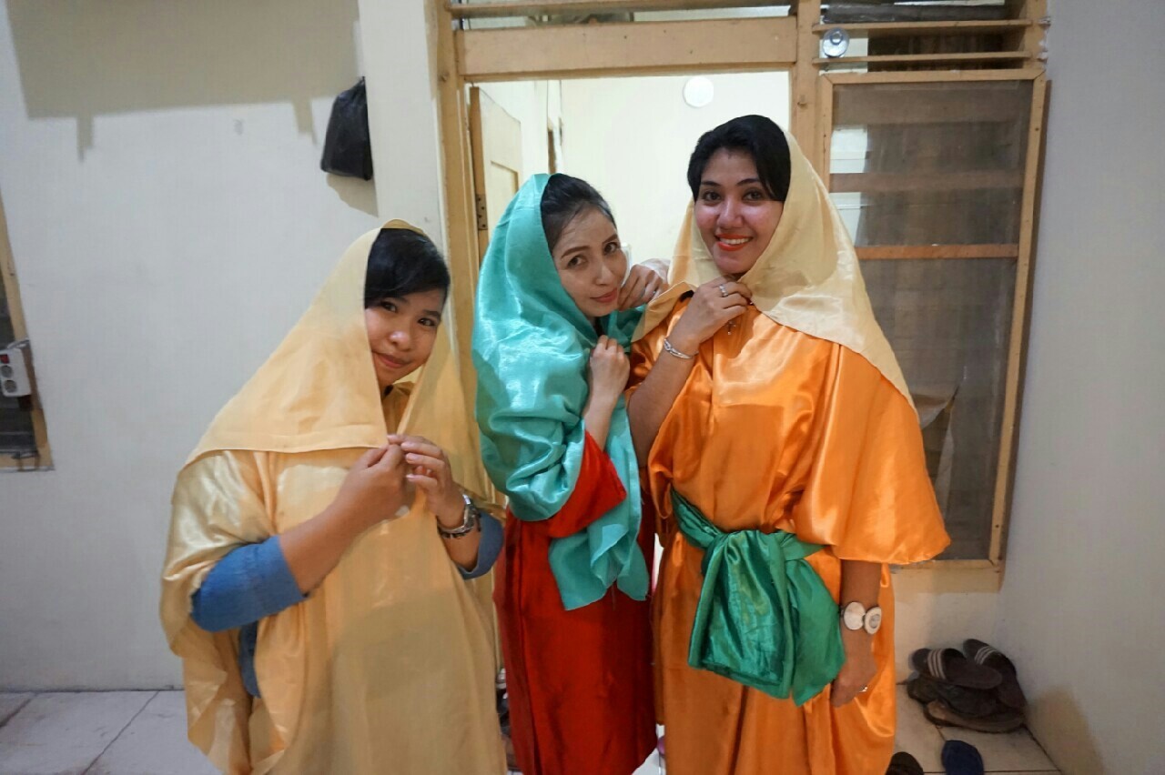 3 Wanita pengikut Yesus 3 Wanita pengikut Yesus
