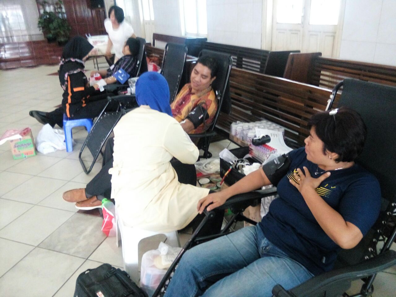 Ibu Nyoman Pun Ikut Berpartisipasi Ibu Nyoman Pun Ikut Berpartisipasi
