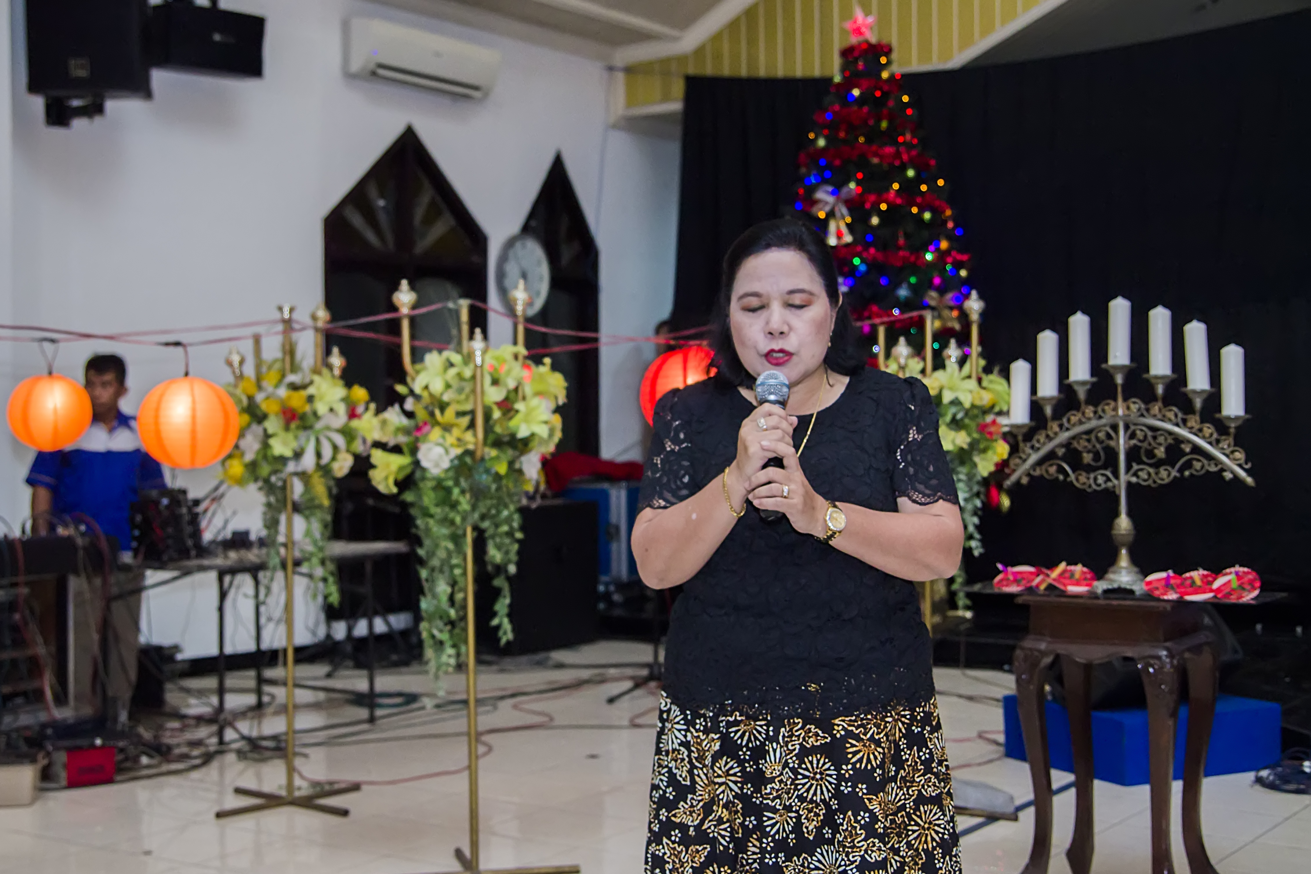 Doa Pembukaan (Pnt. dr. Grace Parengkuan) Doa Pembukaan (Pnt. dr. Grace Parengkuan)