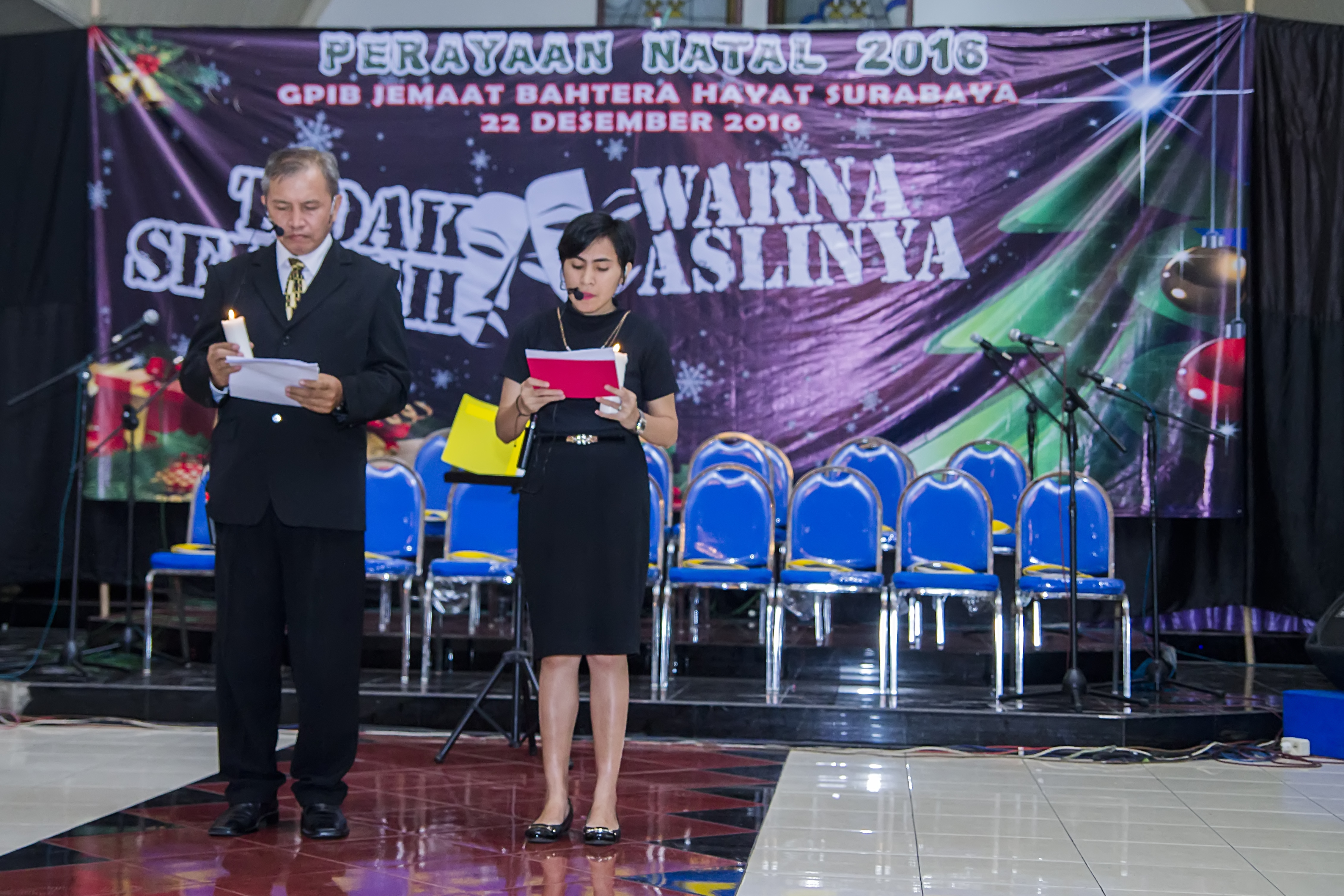 Duet Narator dalam Natal Jemaat 2016 (Vik. Rifensia  J. Soselisa & Pnt. Bpk. Djonly Emor) Duet Narator dalam Natal Jemaat 2016 (Vik. Rifensia  J. Soselisa & Pnt. Bpk. Djonly Emor)