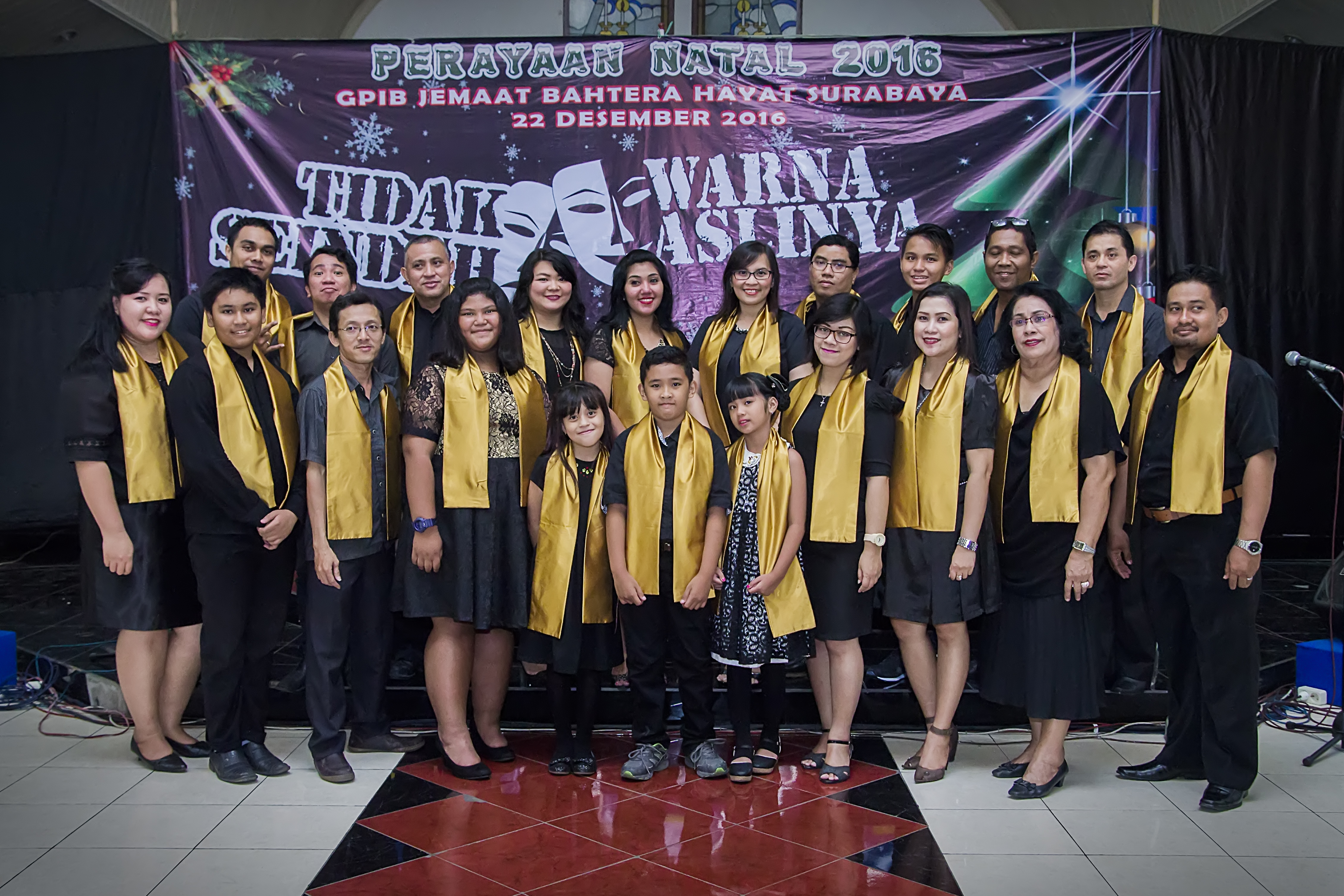 Foto Bersama Tim Paduan Suara Jemaat GPIB Bahtera Hayat Surabaya Foto Bersama Tim Paduan Suara Jemaat GPIB Bahtera Hayat Surabaya