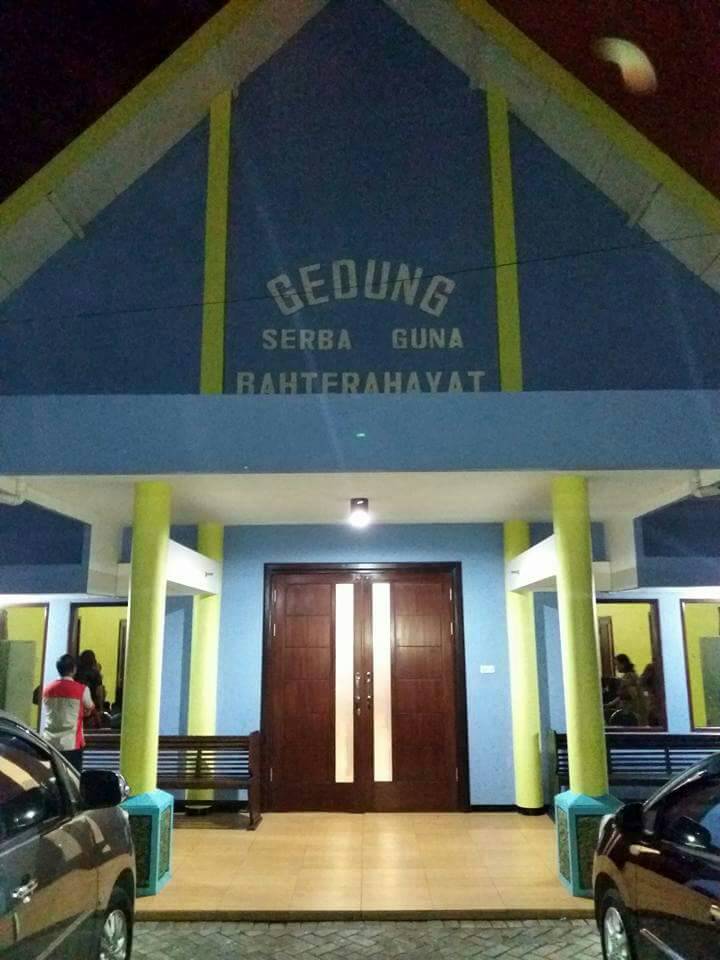 Gedung Serba Guna GPIB Bahtera Hayat Surabaya (Tampak Depan) Gedung Serba Guna GPIB Bahtera Hayat Surabaya (Tampak Depan)
