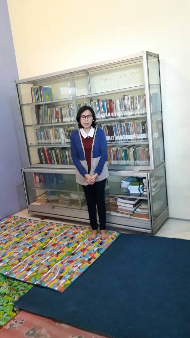Vikaris Rifensia J. Soselisa (Doa Syukur Pembukaan Perpustakaan Bahtera Hayat - 3 Juni 2017) Vikaris Rifensia J. Soselisa (Doa Syukur Pembukaan Perpustakaan Bahtera Hayat - 3 Juni 2017)